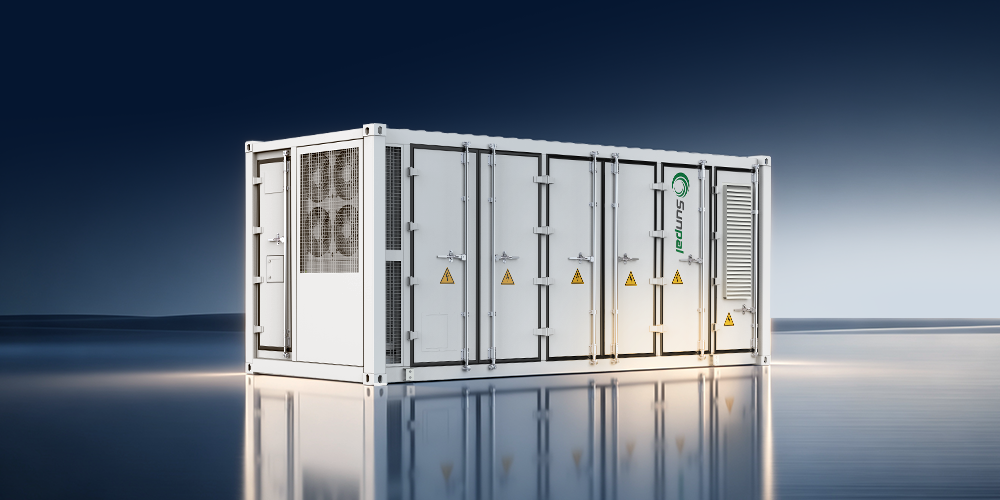 3D rendering of a white 20ft Sunpal containerized battery energy storage system featuring multi-door access and end cooling fans against a dark minimalist studio background.
