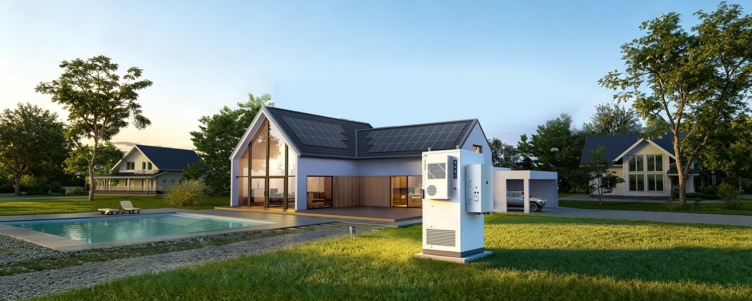 An outdoor battery storage unit installed beside a modern villa equipped with rooftop solar panels and a swimming pool.
